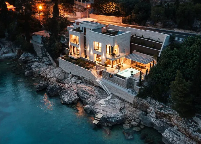 Ravishing 5 Bedrooms Ocean Serenity Private Pool * Štikovica