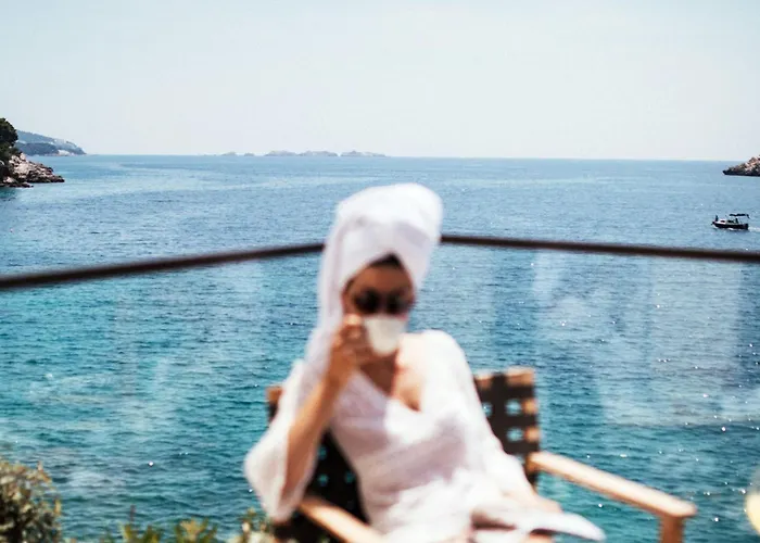 Ravishing 5 Bedrooms Ocean Serenity Private Pool Villa *