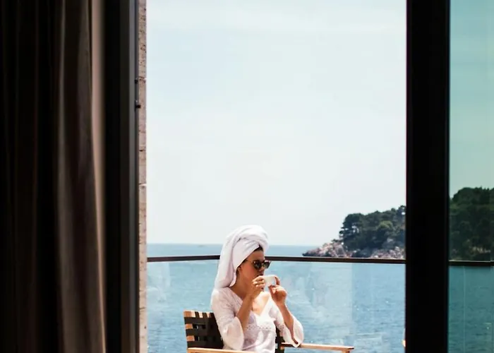 Ravishing 5 Bedrooms Ocean Serenity Private Pool * Štikovica