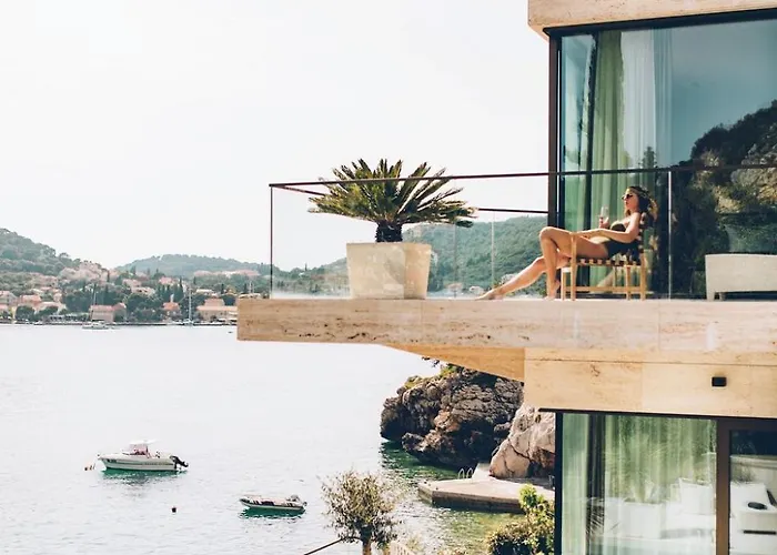 Ravishing 5 Bedrooms Ocean Serenity Private Pool Villa *